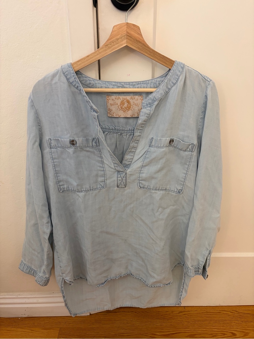 Bella Dahl Light Chambray Henley Tunic in Pale Blue